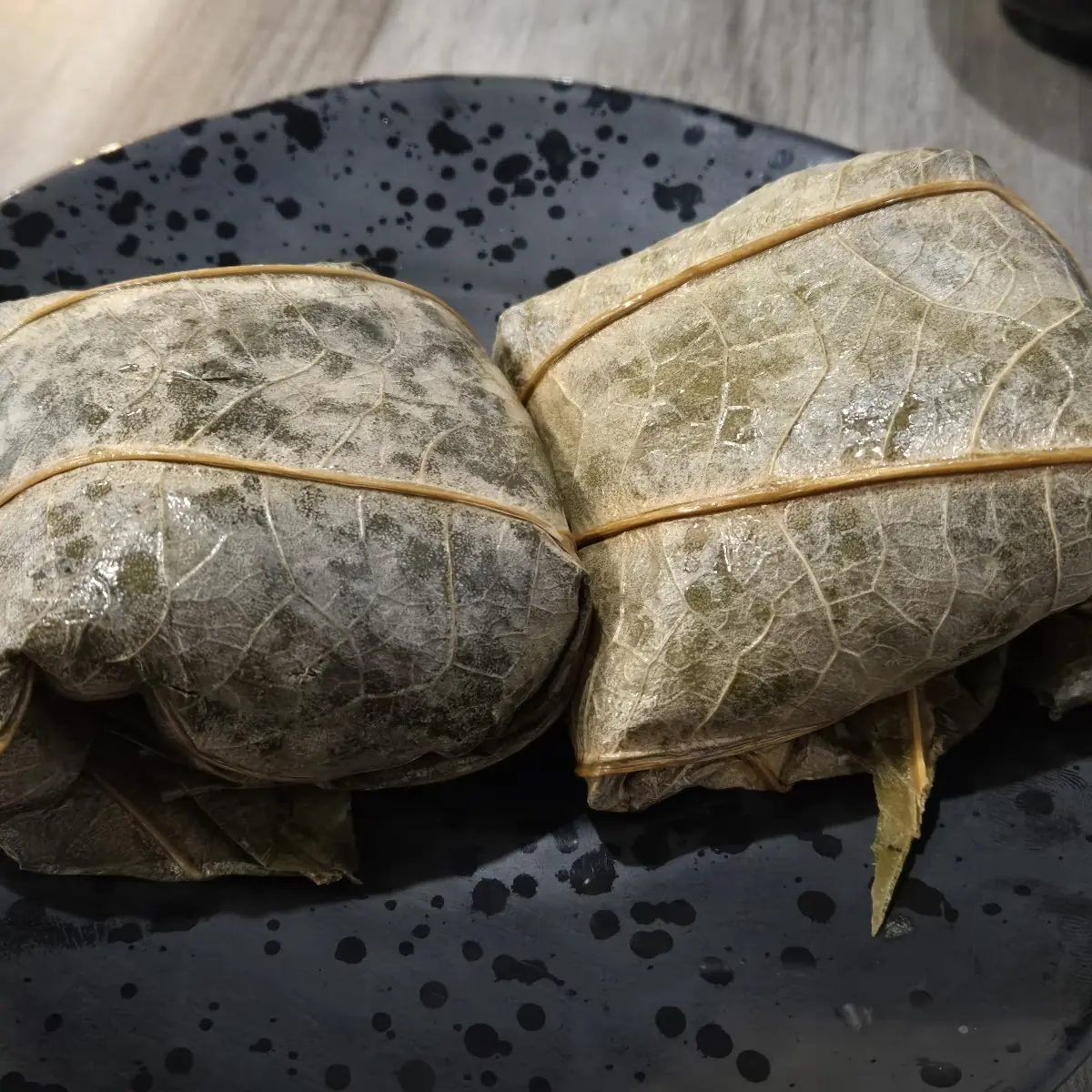 糯米鸡 Sticky Rice Wrapped with Lotus Leaf